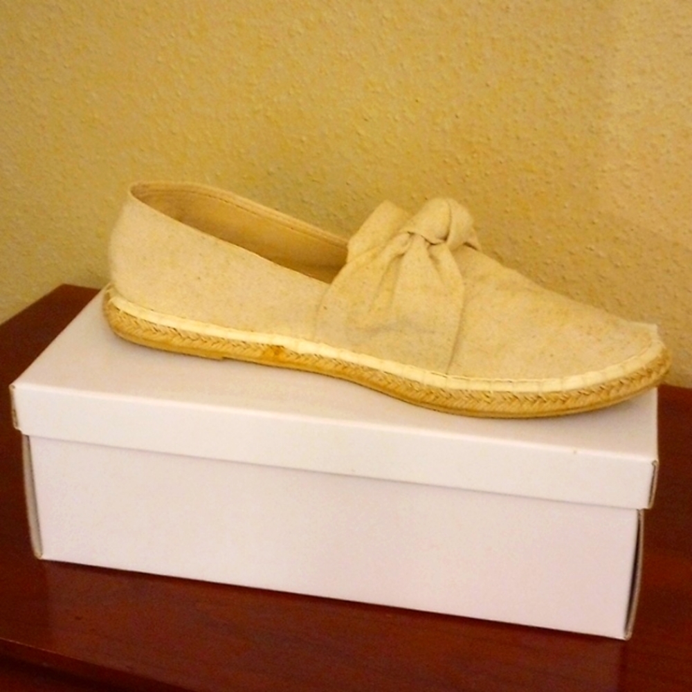 Shoe